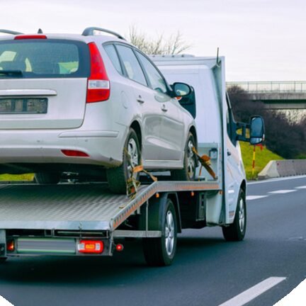 Vehicle recovery and carrier truck