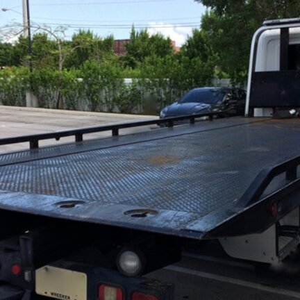 Flatbed truck for heavy cargo transport